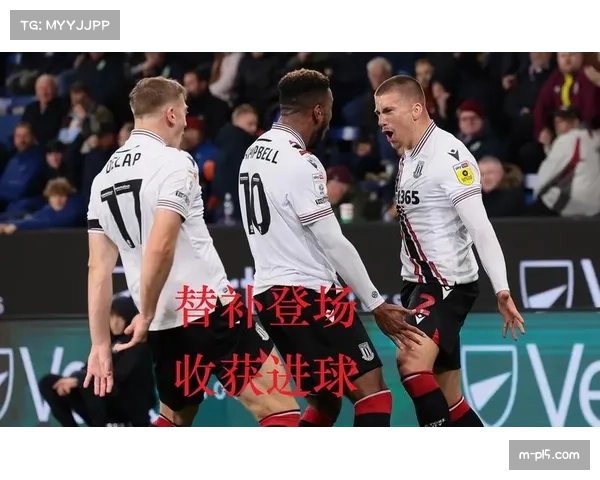 考文垂凭借克拉克进球暂时领先，坂元达裕贡献关键助攻